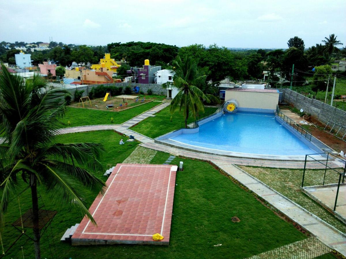 Park Hotel And Resort Kaglipur Exterior foto
